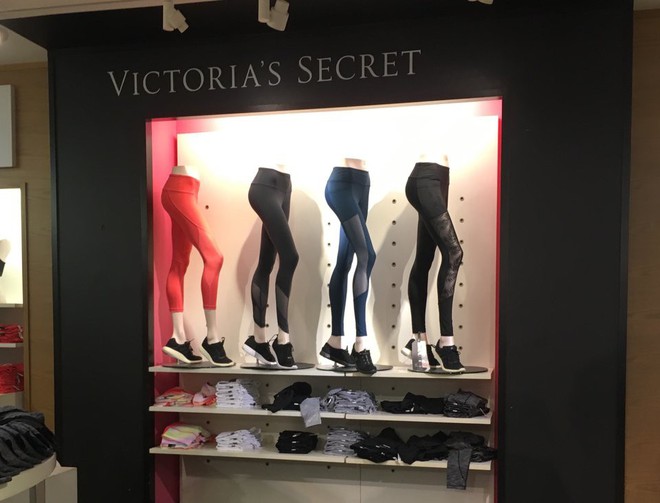Cô nàng này đã shopping đồ lót ở Victorias Secret và Aerie xem store nào ổn hơn, và Victorias Secret đã thua hoàn toàn - Ảnh 9.