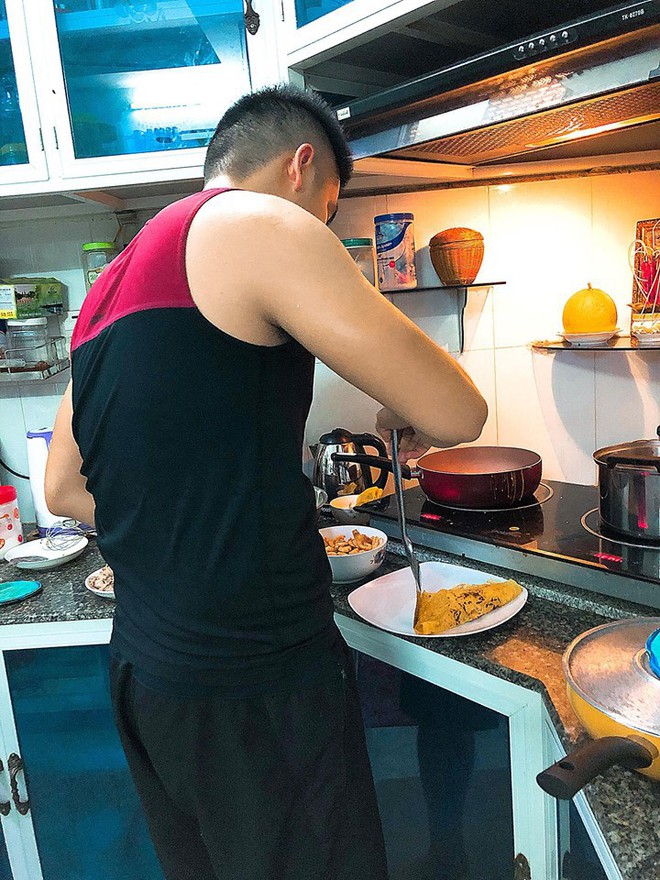 Sao Vbiz v&agrave; mu&ocirc;n kiểu tổ chức tiệc kỉ niệm ng&agrave;y y&ecirc;u nhau: Từ bữa cơm giản đơn đến b&agrave;y biện l&atilde;ng mạn như phim H&agrave;n - Ảnh 9.