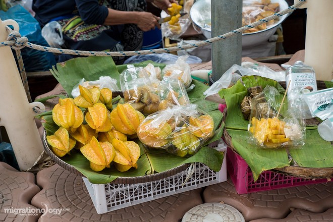 Độc đáo ẩm thực chợ nổi Tha Kha (Thái Lan), chỉ cần nhìn qua là muốn xách ba lô lên mà đi ngay - Ảnh 12.