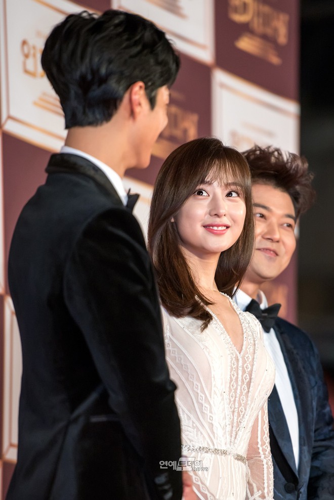 7 nữ thần đẹp nhất Kbiz s&aacute;nh đ&ocirc;i b&ecirc;n Park Bo Gum: Ai gh&eacute;p cặp cũng đẹp như ti&ecirc;n tử, đến Song Hye Kyo lại sai sai? - Ảnh 16.