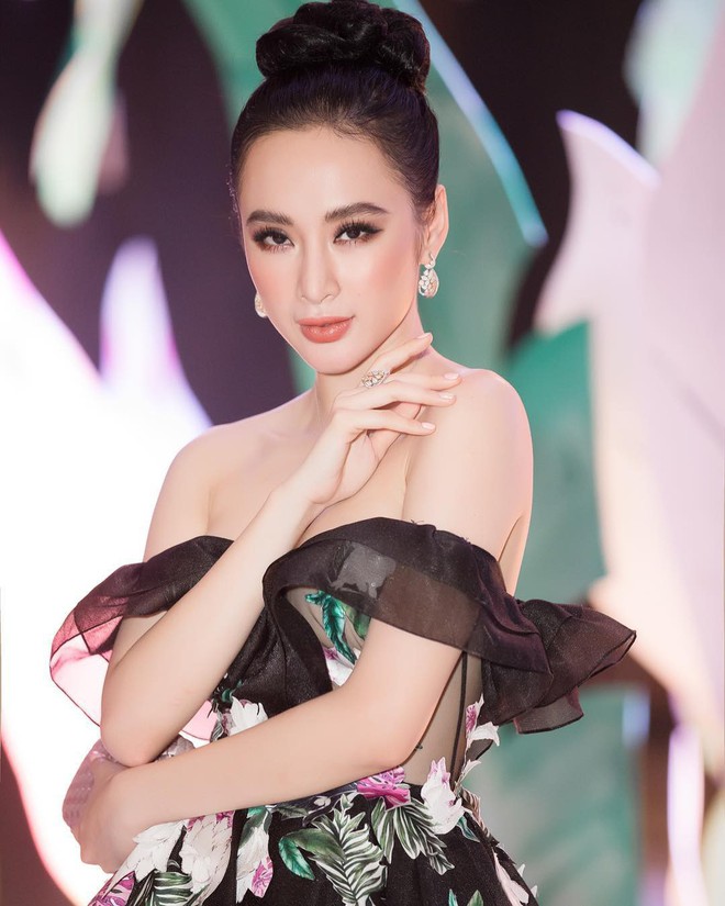 Mặc váy đầm lộng lẫy thôi chưa đủ, phải như Angela Phương Trinh chọn son môi “xuyệt tông” cùng trang phục nữa mới hoàn hảo 2 photo-1
