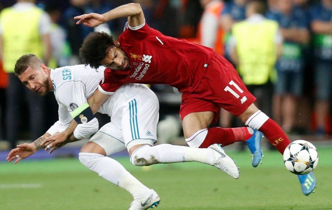 Sergio Ramos bị dọa giết sau vụ triệt hạ Salah - Ảnh 1.