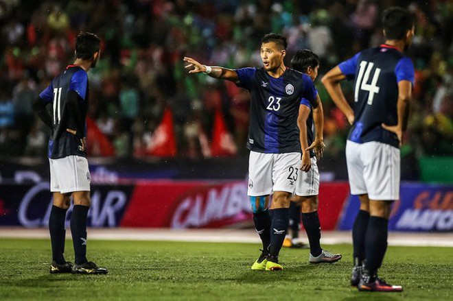 Huyền thoại bóng đá Nhật Bản Keisuke Honda “cực ngầu” trong ngày ra mắt đội tuyển Campuchia - Ảnh 5.