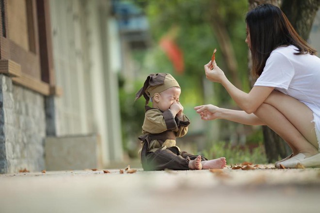 Xuất hiện thánh khóc nhè mới nổi trên MXH, nhất quyết giữ nguyên bộ mặt mếu máo trong mọi khung hình - Ảnh 7.