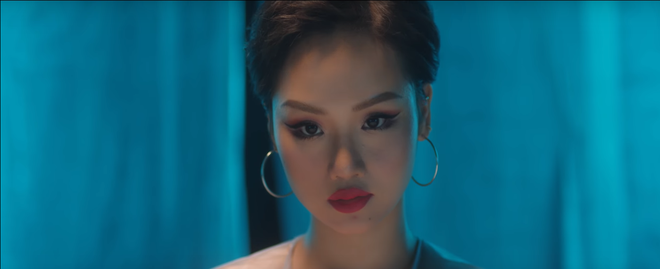 Nhìn loạt biểu cảm của Miu Lê trong MV mới, khán giả muốn có ngay một phim kinh dị cho cô nàng đóng chính! - Ảnh 8.