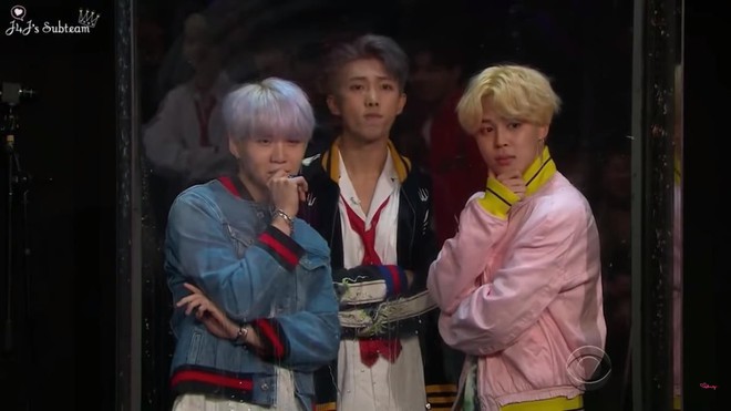 BTS l&ecirc;n TV Show Mỹ: Cực lanh v&agrave; v&ocirc; c&ugrave;ng đ&aacute;ng y&ecirc;u! - Ảnh 11.