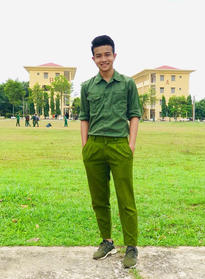 Em trai Á hậu 2 Thuý An có ngoại hình thu hút, đang là sinh viên Học viện Hàng không Việt Nam - Ảnh 12.