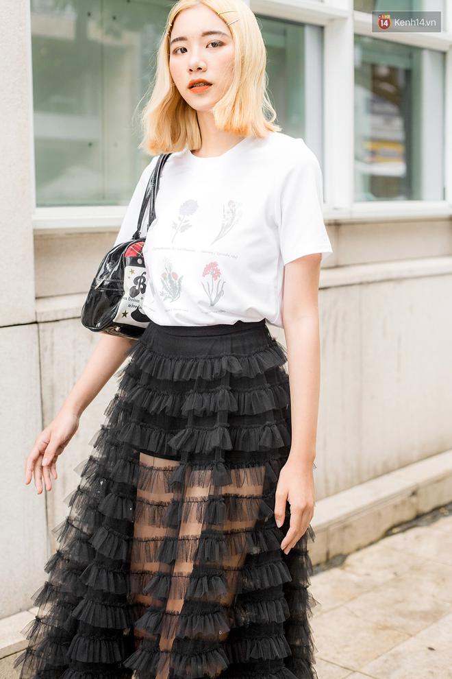 Street style 2 miền: miền Bắc m&agrave;u m&egrave; tươi tắn, miền Nam chuộng đen trắng cool ngầu - Ảnh 14.