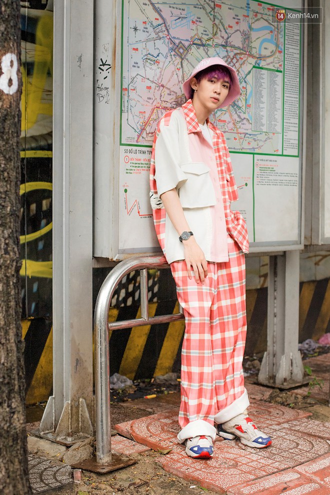 Street style 2 miền: miền Bắc m&agrave;u m&egrave; tươi tắn, miền Nam chuộng đen trắng cool ngầu - Ảnh 15.