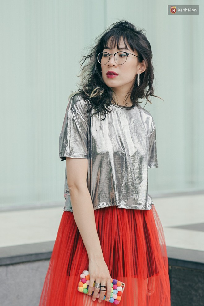 Street style 2 miền: miền Bắc m&agrave;u m&egrave; tươi tắn, miền Nam chuộng đen trắng cool ngầu - Ảnh 8.