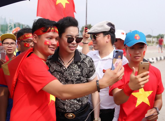 Ngọc Sơn tặng 250 triệu đồng cho Olympic Việt Nam sau th&agrave;nh t&iacute;ch lịch sử tại ASIAD 2018 - Ảnh 2.