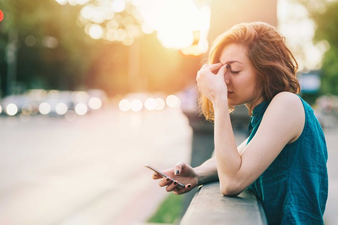 5 dấu hiệu cảnh b&aacute;o t&igrave;nh trạng suy giảm tuyến gi&aacute;p m&agrave; bất kỳ ai cũng phải nắm r&otilde; - Ảnh 4.