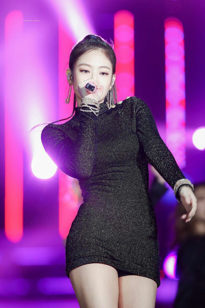 Diện v&aacute;y k&eacute;n d&aacute;ng: Jennie, Seolhyun, Soo Young đẹp xuất sắc nhưng đến Tzuyu th&igrave; bạn h&atilde;y tự nhận x&eacute;t - Ảnh 3.