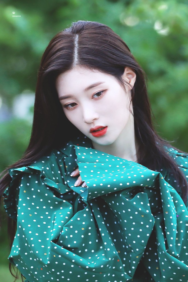 Đẹp cực phẩm chưa đủ, 10 mỹ nh&acirc;n Kpop n&agrave;y trở th&agrave;nh hiện tượng nhờ thần th&aacute;i bức người trời sinh - Ảnh 17.