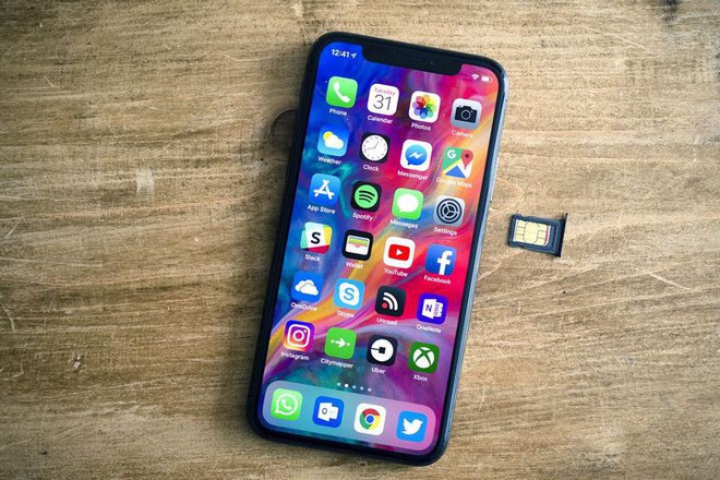 Tính năng eSIM trên iPhone 2018 sẽ thay đổi thế giới? - Ảnh 1.