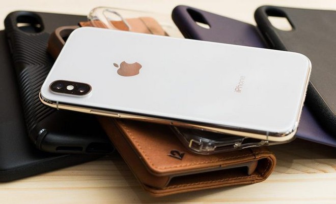 Một số ốp bảo vệ iPhone X sẽ kh&ocirc;ng vừa với iPhone XS v&igrave;... ch&ecirc;nh lệch k&iacute;ch thước camera - Ảnh 1.