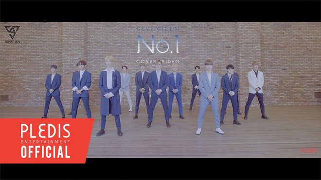 Biểu diễn lại hầu hết c&aacute;c hit Kpop tr&ecirc;n s&acirc;n khấu lớn, nh&oacute;m nhạc n&agrave;y l&agrave; &ldquo;th&aacute;nh cover&rdquo; chứ c&ograve;n đ&acirc;u nữa! - Ảnh 18.