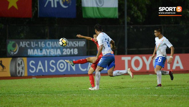Việt Nam l&acirc;m v&agrave;o thế kh&oacute; sau thất bại trước Ấn Độ ở trận ra qu&acirc;n U16 ch&acirc;u &Aacute; - Ảnh 8.