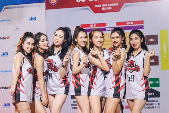 Cô nàng cheerleader xinh đẹp, sinh năm 1996 của đội bóng rổ Thăng Long Warrior - Ảnh 1.