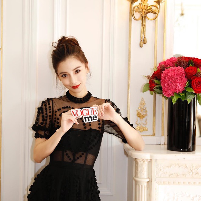 Angela Baby mặc váy đen mà nổi bần bật, Gong Hyo Jin diện nguyên set đồ người mẫu dự show Dior - Ảnh 1.