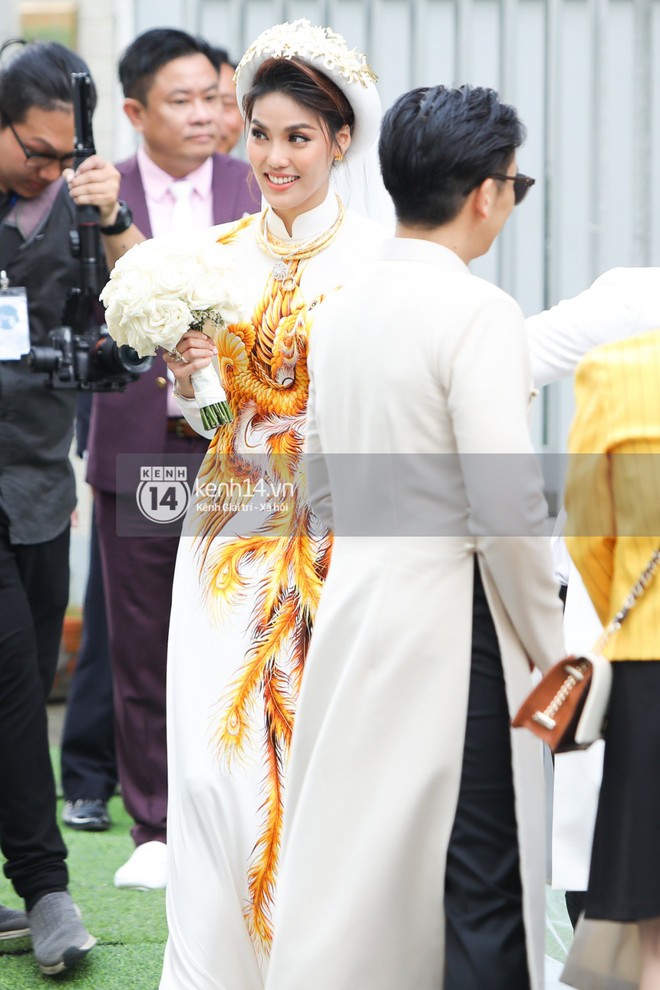 Lan Khuê và John Tuấn Nguyễn rạng rỡ mặc áo dài trong lễ ăn hỏi sáng nay - Ảnh 8.