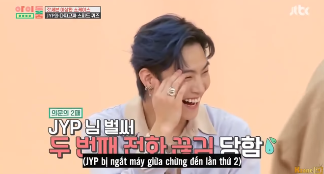 Bị JYP tố đạo vũ đạo ngay trên sóng truyền hình, 2 MC Idol Room giận dỗi ngắt luôn điện thoại - Ảnh 12.