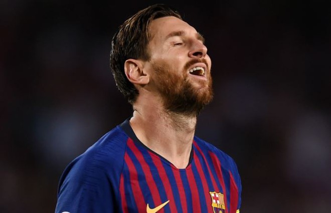 Messi sống trong ngục tù bằng vàng, không biết tận hưởng cuộc sống - Ảnh 1.