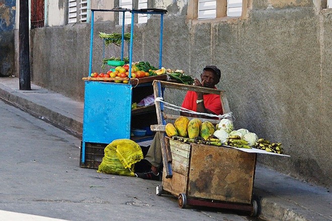 Cận cảnh các gánh hàng rong ở đất nước Cuba xinh đẹp vùng Caribe - Ảnh 2.