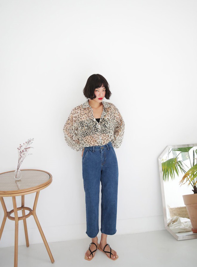 Quanh năm suốt tháng diện quần jeans thì các nàng phải học ngay 4 tips mặc chuẩn đẹp lại giúp kéo dài chân cả tấc này - Ảnh 2. Quanh năm suốt tháng diện quần jeans thì các nàng phải học ngay 4 tips mặc chuẩn đẹp lại giúp kéo dài chân cả tấc này - Ảnh 2.