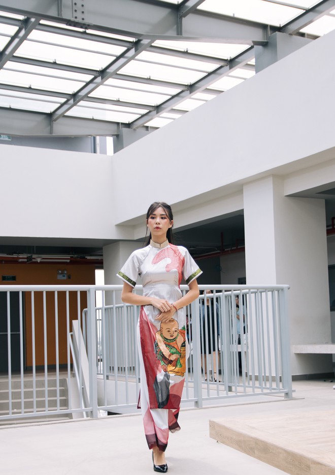 Ngắm bộ sưu tập áo dài cực chất trong đồ án tốt nghiệp của sinh viên mà cứ ngỡ lạc vào Vietnam International Fashion Week - Ảnh 33.