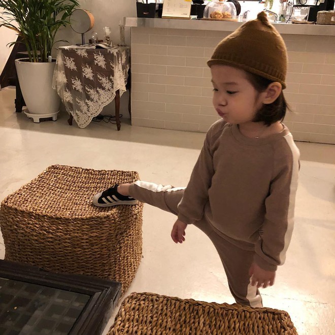 Biểu cảm l&eacute;m lỉnh đ&aacute;ng y&ecirc;u của nh&oacute;c t&igrave; H&agrave;n Quốc viral tr&ecirc;n Instagram - Ảnh 11.