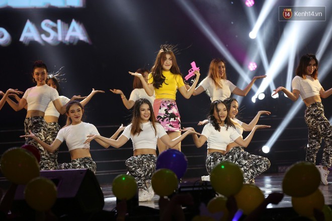 Seolhyun v&agrave; Hyomin sexy hết cỡ, Phạm Quỳnh Anh v&agrave; Ưng Ho&agrave;ng Ph&uacute;c b&ugrave;ng nổ với m&agrave;n song ca tại show H&agrave;n-Việt - Ảnh 1.