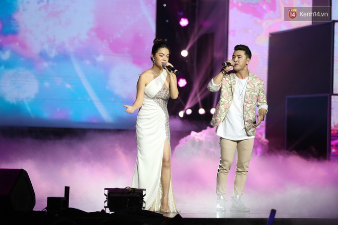 Seolhyun và Hyomin sexy hết cỡ, Phạm Quỳnh Anh và Ưng Hoàng Phúc bùng nổ với màn song ca tại show Hàn-Việt - Ảnh 28.