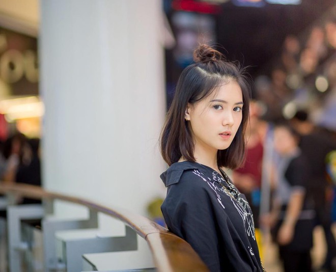 Nữ sinh Th&aacute;i Lan sinh năm 2000 sở hữu n&eacute;t đẹp nh&igrave;n một lần vương vấn m&atilde;i kh&ocirc;n ngu&ocirc;i - Ảnh 2.