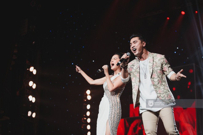 Khoảnh khắc đẹp của d&agrave;n sao Việt-H&agrave;n trong show diễn đ&ecirc;m qua khiến kh&aacute;n giả b&ugrave;ng nổ - Ảnh 27.