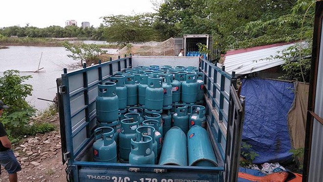 Phá tụ điểm sang chiết gas trái phép cực khủng ở Hải Dương - Ảnh 3.