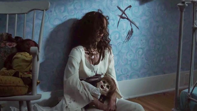 8 khoảnh khắc đau tim nhất ở vũ trụ kinh dị The Conjuring - Ảnh 1.