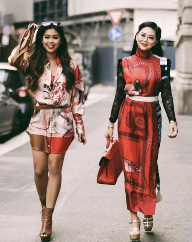 Mẹ chồng và em chồng Hà Tăng hẳn là những người chạy show gắt nhất Milan Fashion Week mùa này - Ảnh 1.