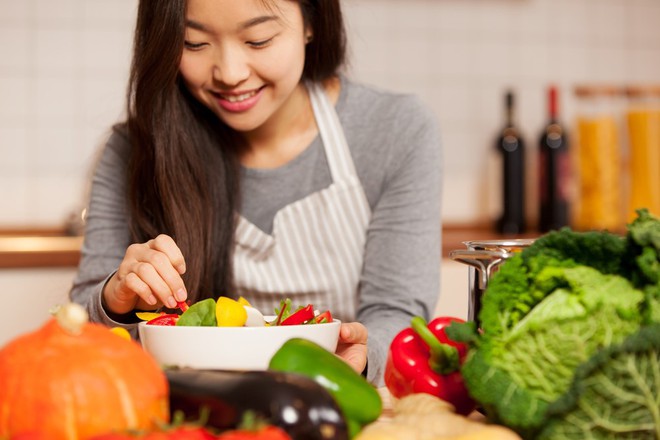 Đang bị táo bón thì đừng cố rặn mà hãy thử ngay 6 cách này để đi ngoài dễ dàng hơn - Ảnh 3.