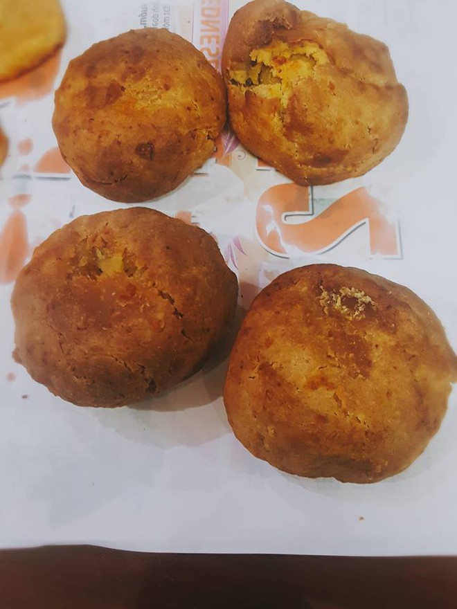 Những si&ecirc;u phẩm b&aacute;nh trung thu chứng minh c&oacute; những người chỉ n&ecirc;n ngồi ăn chứ đừng n&ecirc;n v&agrave;o bếp! - Ảnh 13.
