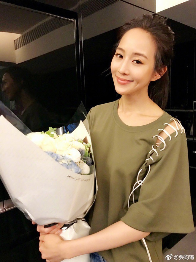 Hải Lan Trương Qu&acirc;n Ninh của Như &Yacute; Truyện: Xuất th&acirc;n d&ograve;ng họ danh gi&aacute;, học vấn thạc sĩ, đồng nghiệp nam t&ocirc;n l&agrave;m nữ thần - Ảnh 14.