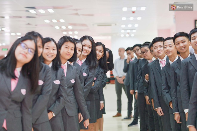 Lễ khai giảng ở TH School - ngôi trường màu hồng trong mơ của teen Hà Nội - Ảnh 4.