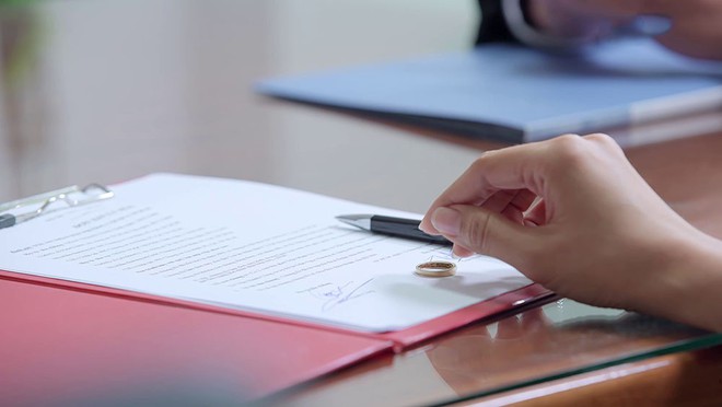 Quả b&aacute;o cho C&ocirc;ng trong Gạo Nếp Gạo Tẻ: Bị nh&acirc;n t&igrave;nh phũ đẹp đến mức nhục nh&atilde; cởi đồ trả ngay tại chỗ - Ảnh 10.