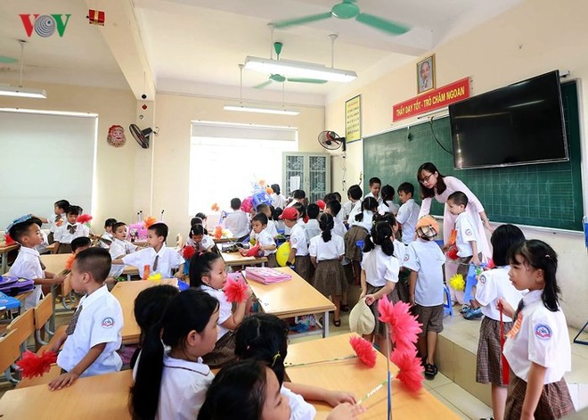 Khai giảng ở ngôi trường có 1.145 học sinh lớp 1, đông nhất Hà Nội - Ảnh 14.