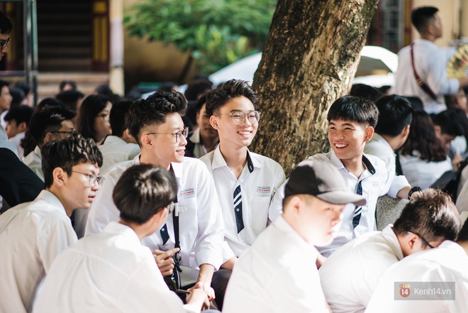 Đ&acirc;u thua k&eacute;m d&agrave;n nữ sinh, con trai 10x b&acirc;y giờ cực duy&ecirc;n nh&eacute;! - Ảnh 1.