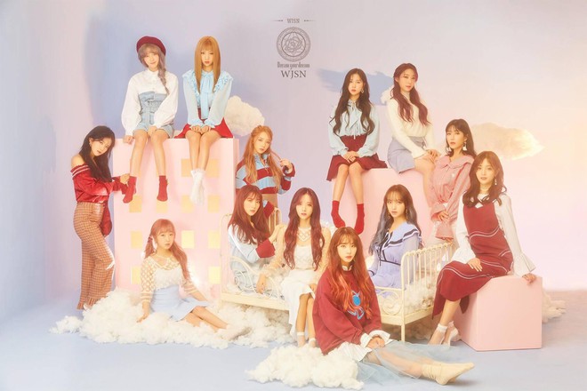 Stylist của Cosmic Girls được khen hết lời vì cân được phong cách ổn cho cả 13 thành viên - Ảnh 1.