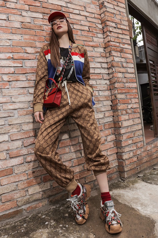 Được H&agrave; Hồ, Ch&acirc;u B&ugrave;i, Decao lăng x&ecirc; nhiệt t&igrave;nh, đ&acirc;y c&oacute; lẽ sẽ l&agrave; đ&ocirc;i sneaker hot hit m&ugrave;a Thu Đ&ocirc;ng năm nay - Ảnh 3.