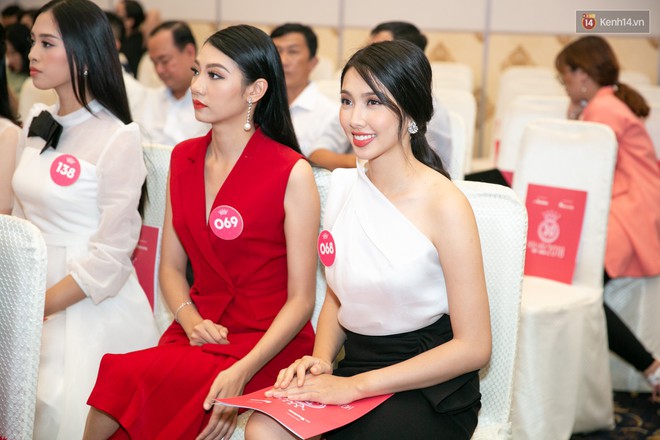 Trước thềm chung kết, hé lộ cận cảnh vương miện, quyền trượng giá trị của Tân Hoa hậu Việt Nam 2018 - Ảnh 21.