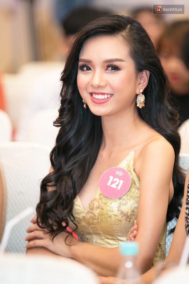 Trước thềm chung kết, hé lộ cận cảnh vương miện, quyền trượng giá trị của Tân Hoa hậu Việt Nam 2018 - Ảnh 14.
