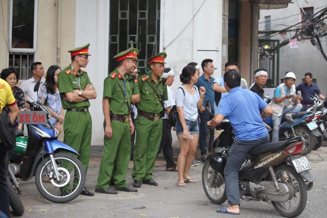 Động Đất H&agrave; Nội: Rung lắc mạnh ở c&aacute;c t&ograve;a nh&agrave; cao tầng s&aacute;ng 8/9